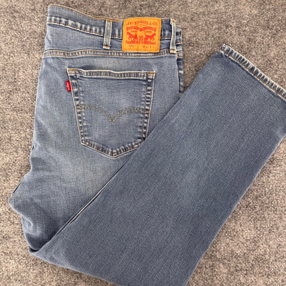 Levi's 541 Athletic Taper Jeans Men 42x32 Stretch Denim Blue Medium Wash Casual